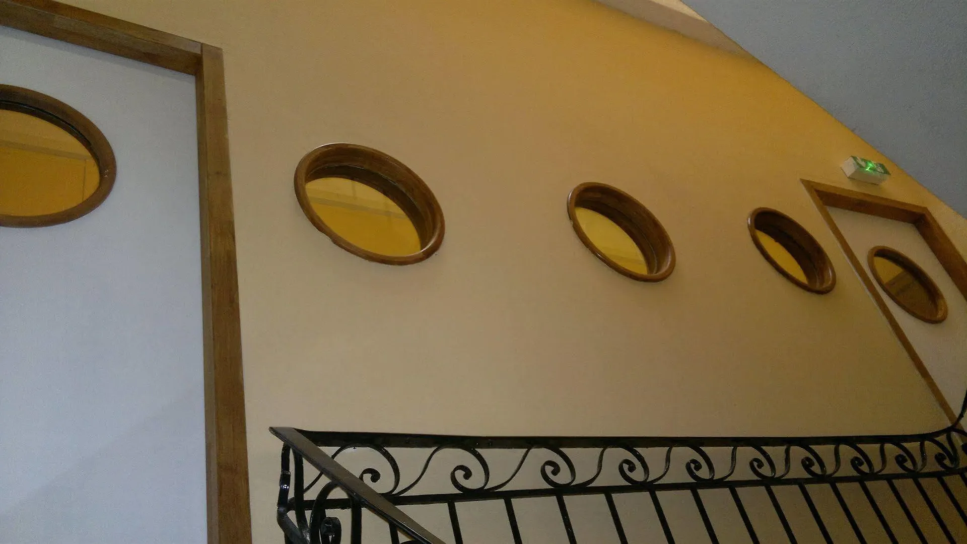 מרסיי Hotel Lutia 2*,  צרפת