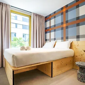 Easyhotel Euromed Hotel